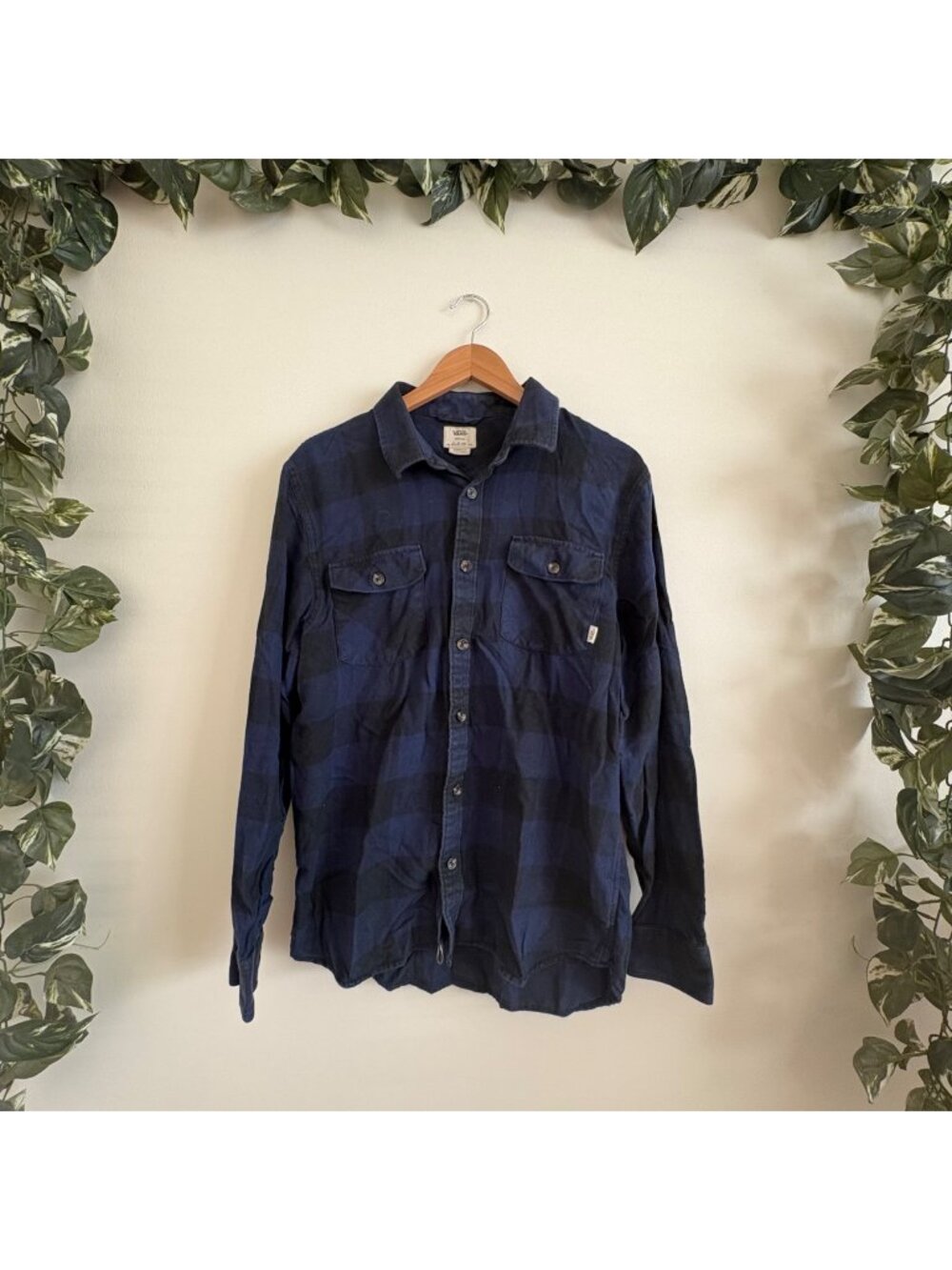 Vans Classic Fit Long Sleeve Front Button Shirt Plaid Blue Black Men’s Size M